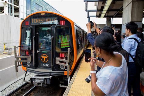 First New Train For Bostons Orange Line Enters Service Railway News