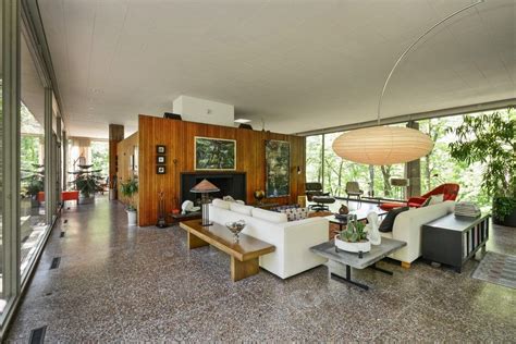 Own An Award Winning Mid Century Glass House For Just 619k Modern Marvels Curbed Chicago