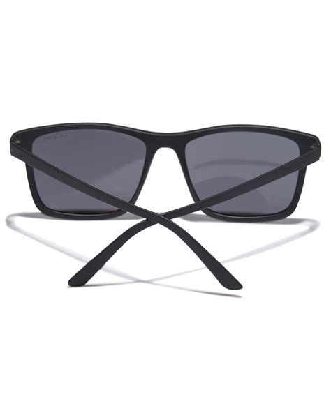 Le Specs Master Tamers Sunglasses Matte Black Surfstitch