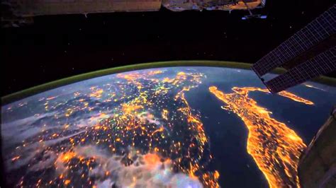 Vista Nocturna Del Planeta Tierra Nasa Estación Espacial