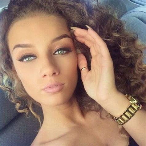 Lightskin Light Makeup Looks Girl With Green Eyes Honey Brown Hair