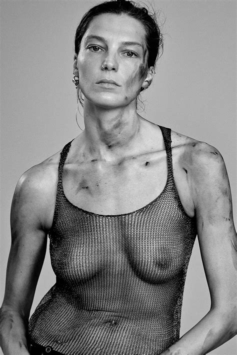 Daria Werbowy Topless Photos Thefappening