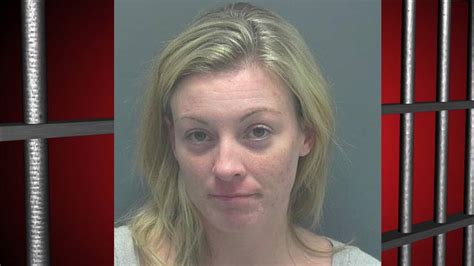 Elementary School Teacher Gets Arrested For Sexting Her 5th Grade