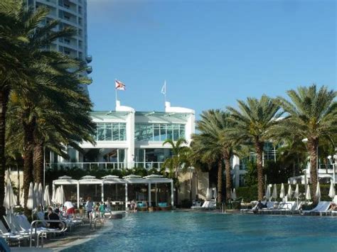 Tresor Pool View Picture Of Fontainebleau Miami Beach Miami Beach