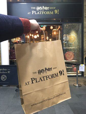 Harry Potter Shop At Platform Londres Ce Qu Il Faut