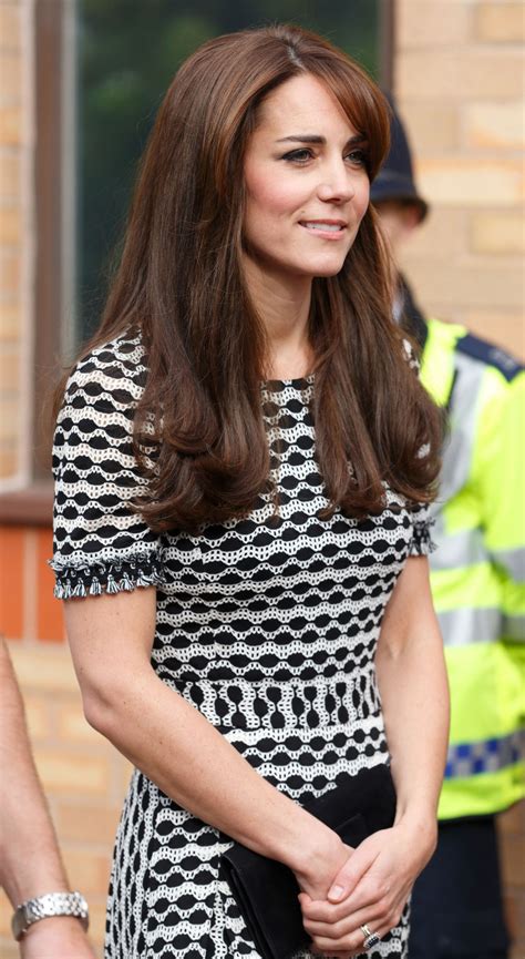 The Secret Styling Tip Behind Kate Middletons Bangs Glamour