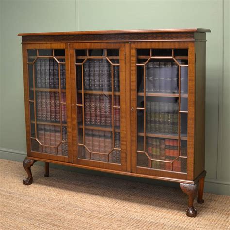 Edwardian Walnut Chippendale Design Antique Bookcase - Antiques World