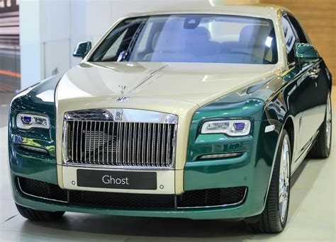 Rolls Royce Brings Two New Special Editions To Dubai Carscoops