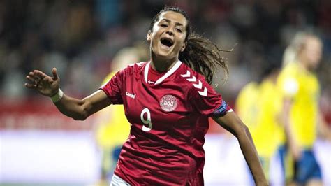 Nadia nadim vs italy two goals every touch 27 10 2020. Nadia Nadim vinder DBU's titel som årets spiller ...