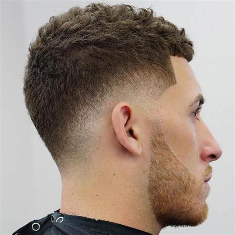 20 Top Mens Fade Haircuts That Are Trendy Now Medium Fade Haircut
