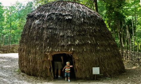 EW Longhouses - American Indian Tradition & Continuity | Eastern