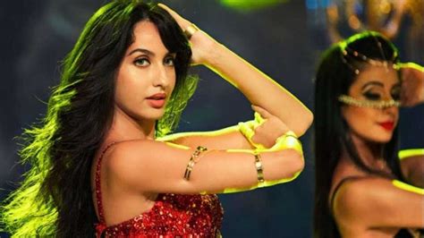 Dilbar De Nora Fatehi D Passe Milliard De Vues Sur Youtube Vid O