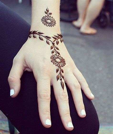 25 Simple Cute Small Henna Design Ideas