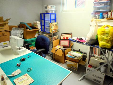Here are some tips on how i set up mine. Life is a Stitch: Setting up the Sewing Room