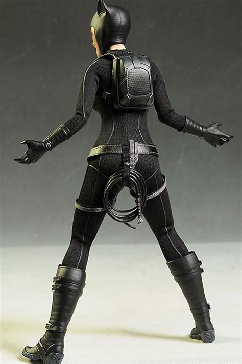 Review And Photos Of Dc Catwoman Sixth Scale Action Figure From Sideshow