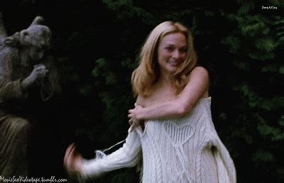 Heather Graham Undressing In The Film Killing Me Softly Porn Pic