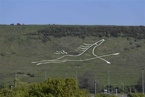 History Of Kents Chalk Landmarks Wye Crown Folkestone White Horse