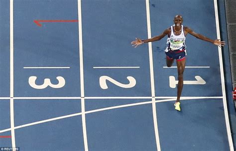 Mo Farah Wins 5km Gold Medal At Rio Olympics Daily Mail Online