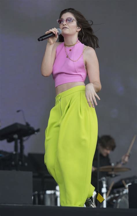 Lorde Performs At Radio 1s Big Weekend In Hull 05272017 Hawtcelebs