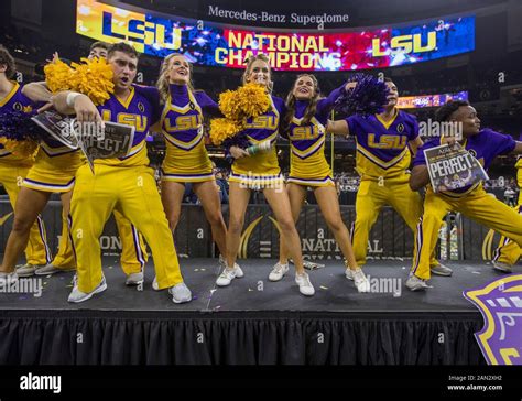 New Orleans Louisiana Usa 14th Jan 2020 Lsu Cheerleaders Dance And