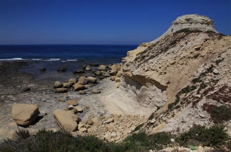 Zdjęcia Qala Gozo Malowniczy I Niezbyt Bezpieczny Klif Malta