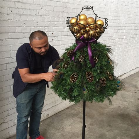 Check spelling or type a new query. Tutorials & Tips for Making a Dress Form Christmas Tree