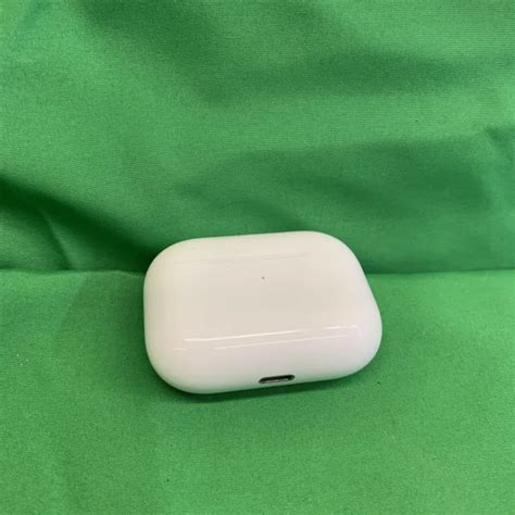 Genuine Apple Airpods Pro 1st Gen Replacement Charging Case Only Used