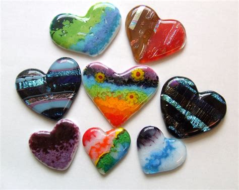 Fused Glass Tutorial Glass Hearts Mpg Fused Glass Jewelry Glass Crafts Fused Glass Art