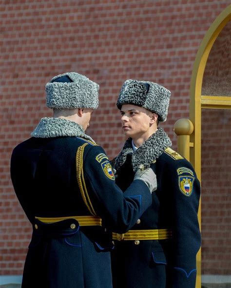 What Does The Russian Army Formal Uniform Look Like Quora