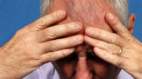 How to know if a head injury is a concussion, when to call a doctor