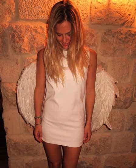 Bar refaeli is in 1985 geboren in een joodse familie in israël. Bar Refaeli, l'addio al nubilato non finisce mai. Tutte le ...