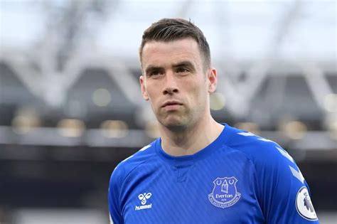 Seamus Coleman Signs New Everton Deal Irish Mirror Online