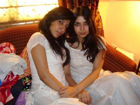Pakistani Hot Girls Couples 21 30 ~ Beautiful Girl Wallpapers