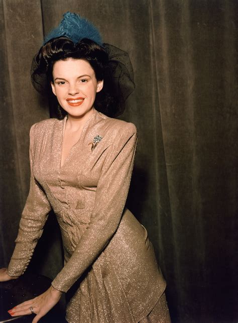 judy garland looking ever so stunning c 1942 meet the beat of my heart judy garland