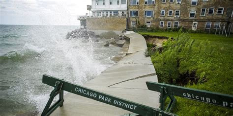 Great Lakes Cities Facing Near Record High Water Gear Up For Winter WSJ