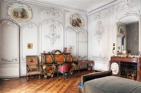 The Private Suites Domaine De Chantilly The Dukes Bedroom French
