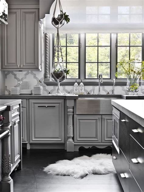 The simplicity of black, white, and wood offers perfect inspiration for some stunning kitchens. 1001+ ideas for Ultra Modern Kitchen Backsplash Ideas