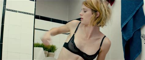 Mackenzie Davis Nude And Sexy 69 Photos And Videos The Fappening