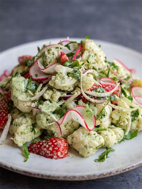 Freie kommerzielle nutzung keine namensnennung bilder in höchster qualität. Rezept: Blumenkohlsalat mit Erdbeeren | ABOUT FUEL ...