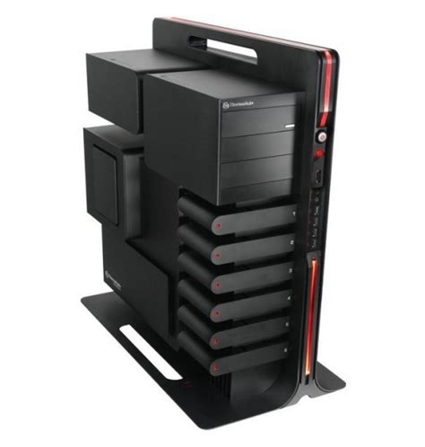 The best computer cases for 2021 by jon martindale and jacob roach july 6, 2021 the case you put your pc parts in is just as important as the parts themselves. Best PC Gaming Cases and Desktop Towers 2016 | hubpages