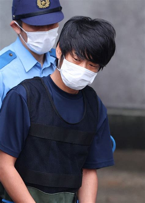 suspect in abe s shooting showed mixed emotions affection toward mom on social media the mainichi