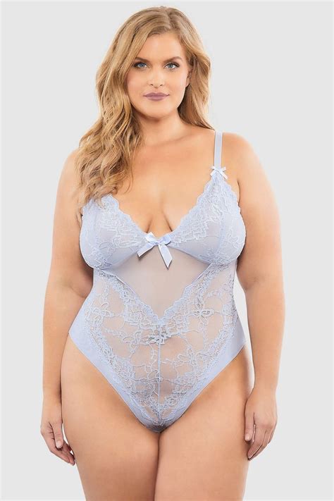 Plus Size Bridal Lingerie Looks You Can Buy Right Now