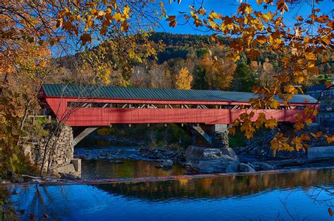 Taftsville Covered Bridge In Autumn Colors Photograph By