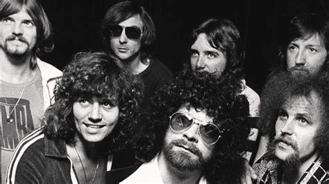 Elo Star Mike Edwards Dies In Freak Hay Bale Accident