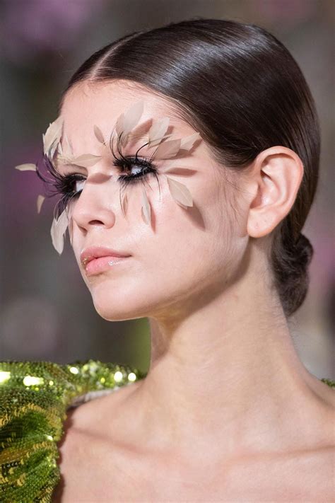 Feather Lashes And Floral Face Paint Valentino Couture Was A Beauty