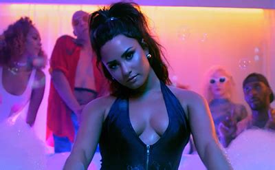 Sorry not sorry is a song by american singer demi lovato. Demi Lovato Throws A House Party In The "Sorry Not Sorry ...