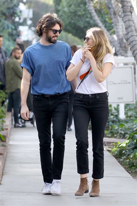 Elizabeth Olsen And Her Boyfriend Robbie Arnett Out In Los Angeles 05