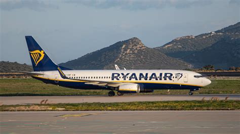 Ryanair publica nueva convocatoria para personal de mostrador, equipaje