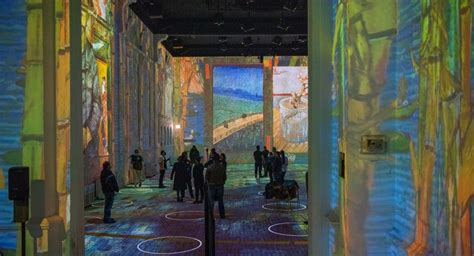 The Us Premiere Of The Immersive Van Gogh Exhibit Is Now Open In Chicago