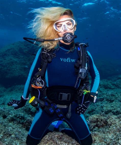Pin By Leon Wolters On Scuba Ladies 8 Scuba Girl Sport Girl